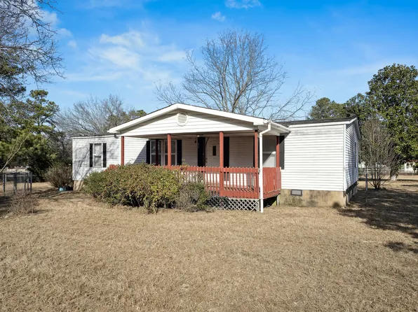 95 Martin Rd, Saint Pauls, NC 28384