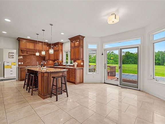 2nd image of 2785 Ashton Dr