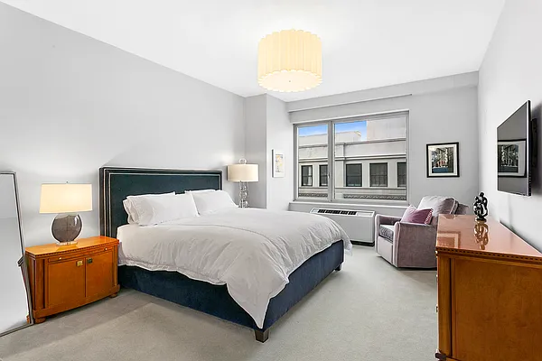 Sold by Compass | media 6