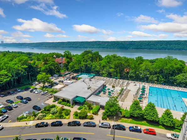 5700 Arlington Avenue image 24 of 37