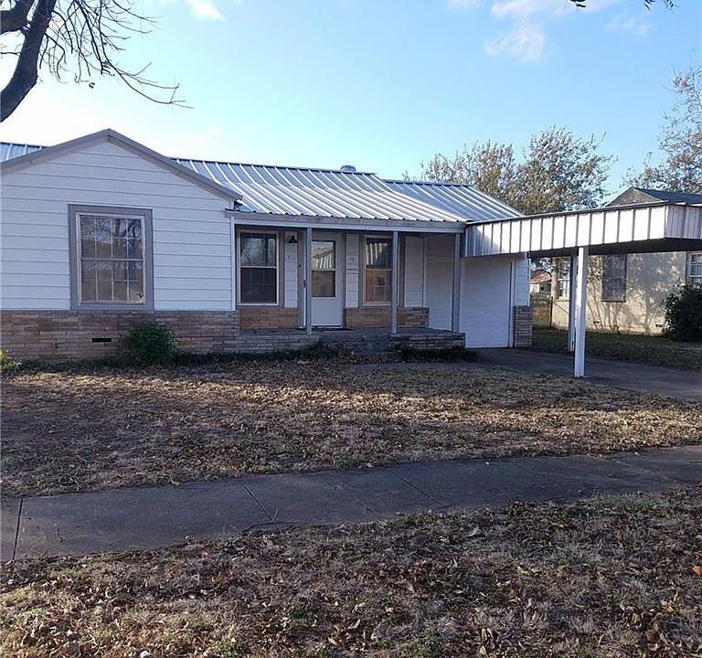1st image of 2134 Palm St