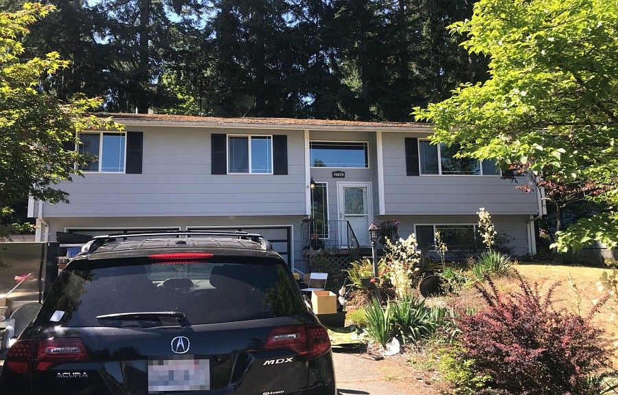 1st image of 2704 Cambridge Dr