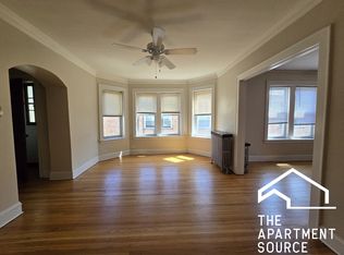 1936 W Estes Ave #3S, Chicago, IL 60626