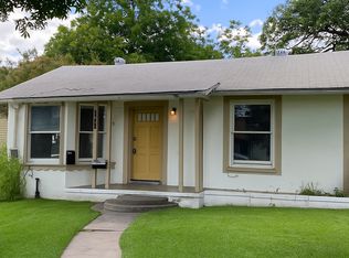 1811 Alametos, San Antonio, TX 78201