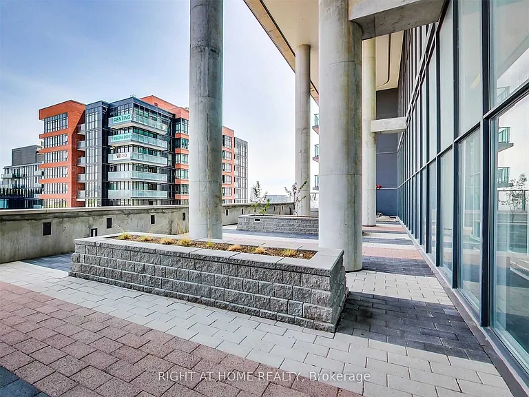 36 Lisgar St #831W — Photo 23