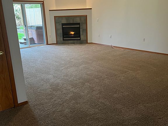 3rd image of 3435 SE McCartney Ln