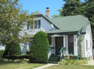 2719 Elizabeth Ave, Zion, IL 60099