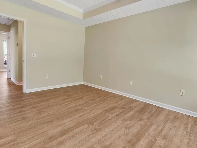 836 Laurel Hill Cir — Photo 21