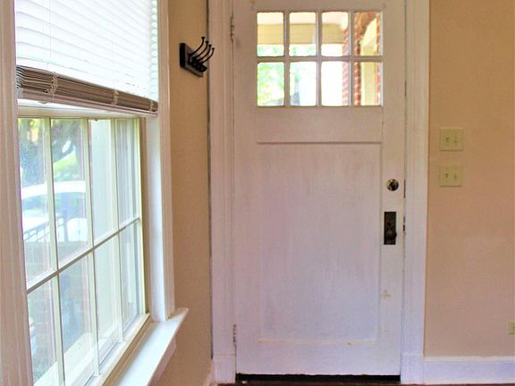 4th image of 2207 King St