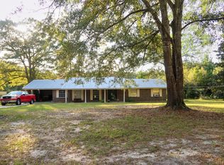 365 John Amacker Rd, Carriere, MS 39426