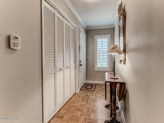 4th image of 5400 Water Oak Ln Unit 106