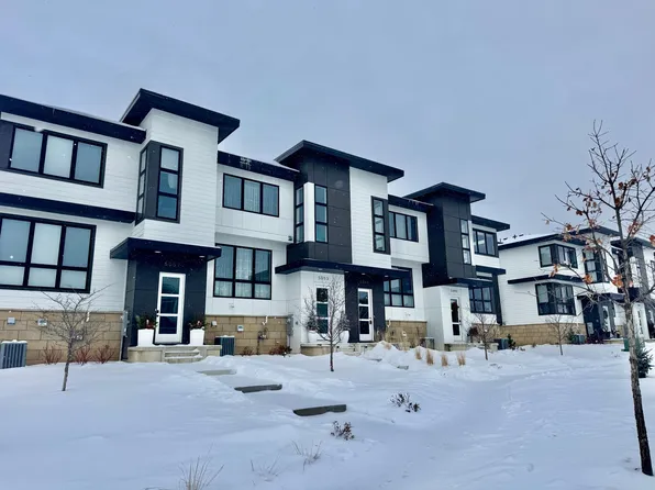 5049 161st St W, Lakeville, MN 55044