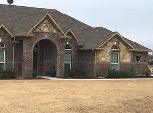 7100 Millcreek Ct, Sanger, TX 76266