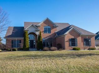 10071 Glynwater Ct, Granger, IN 46530