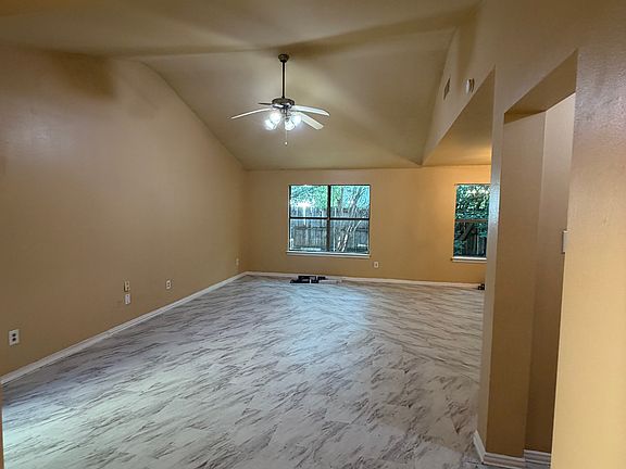 5th image of 6310 Benavides Dr