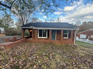 303 W 7th Ave, Central City, KY 42330