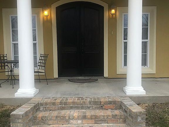 3rd image of 304 Tiger Dr