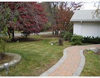 3rd image of 200 Twinbrooke Dr