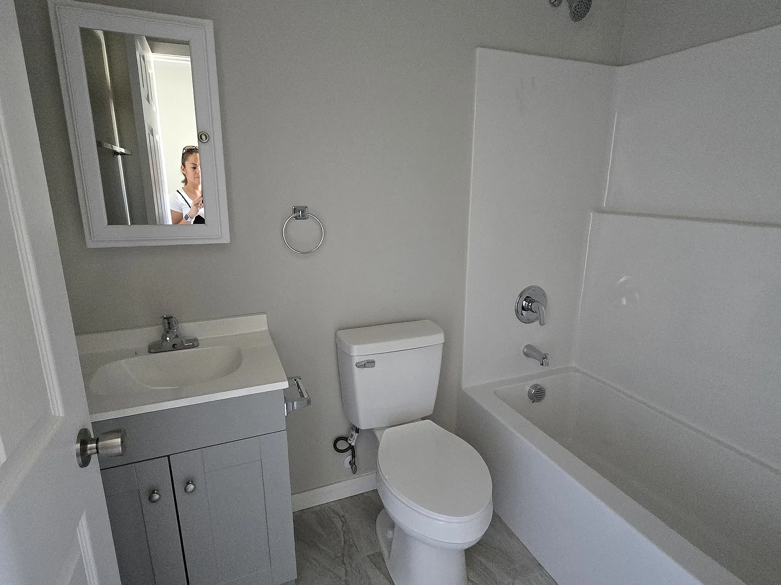 3 bed, 1200 sqft, $1,800 — Photo 4