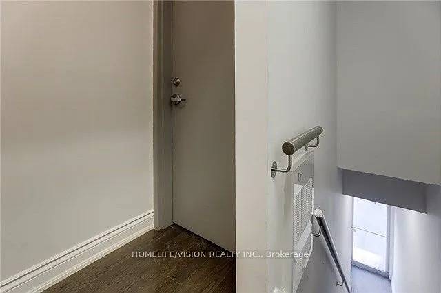 683 Danforth Ave #201