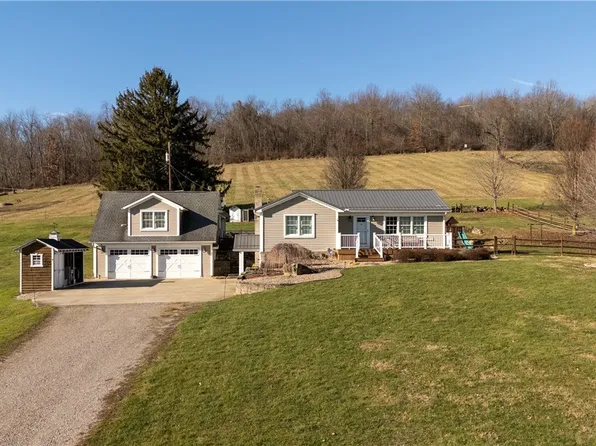 12798 Stonecreek Rd SW, Newcomerstown, OH 43832