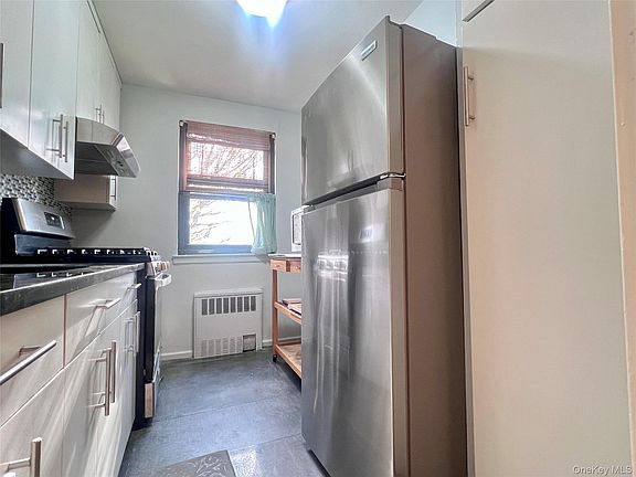 5th image of 19649 69th Avenue #2