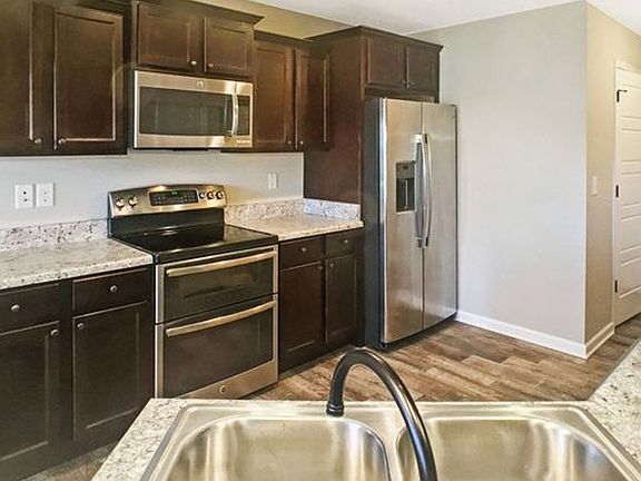 5th image of 6215 Mimosa Gardens Ln