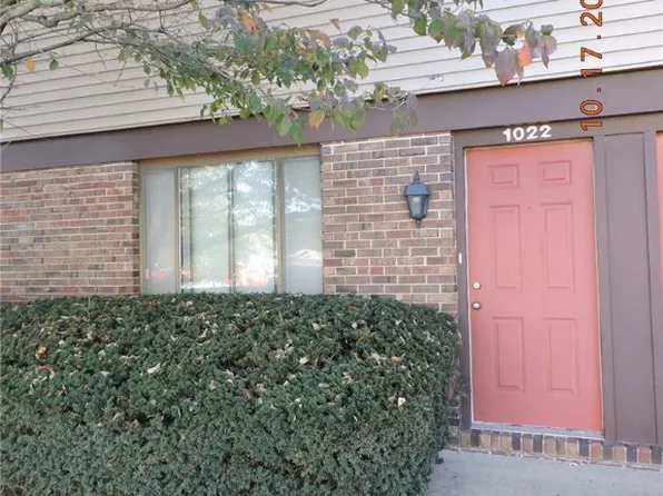 1022 W Williams St, Danville, IL 61832