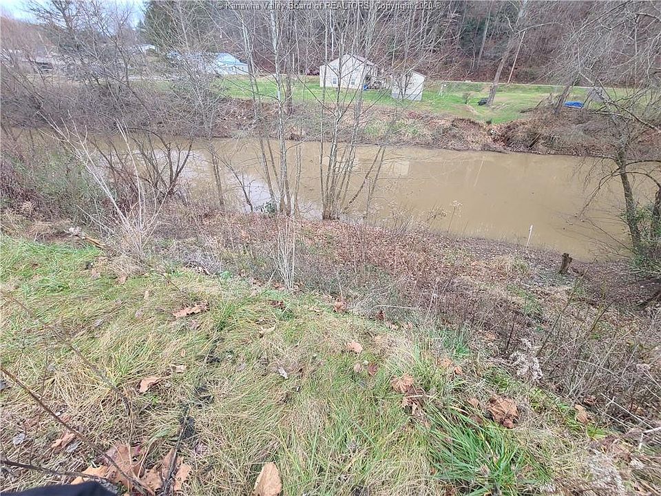 2nd image of 606 Spencer Rd