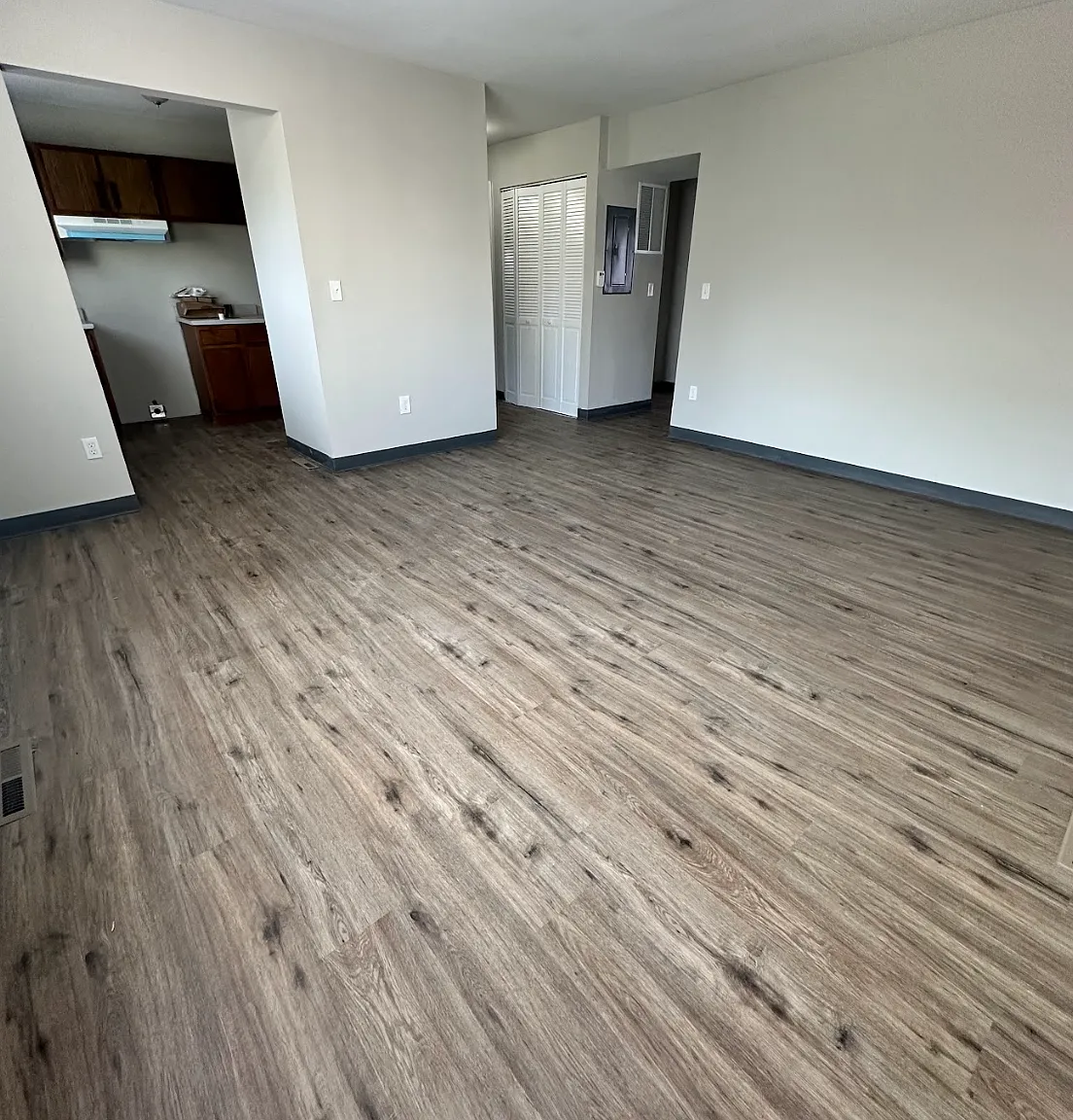 1628 North James H McGee Boulevard - F — Photo 4