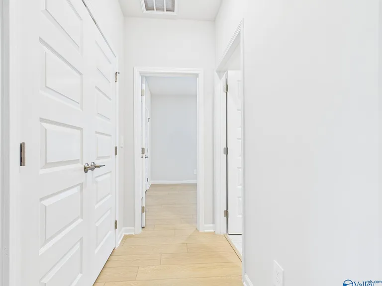 18072 Longleaf Dr — Photo 36
