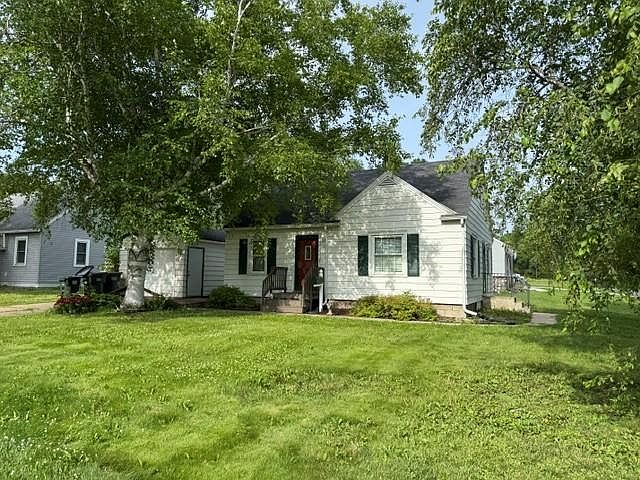 1st image of 24 Lynn Rd SW