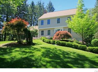 153 Hanover Rd, Newtown, CT 06470