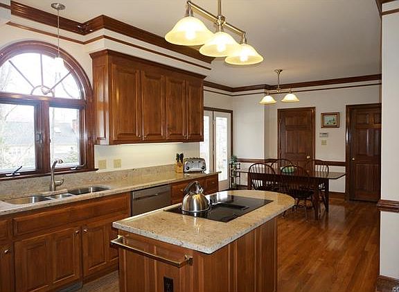 5th image of 9702 Stemwell Pl