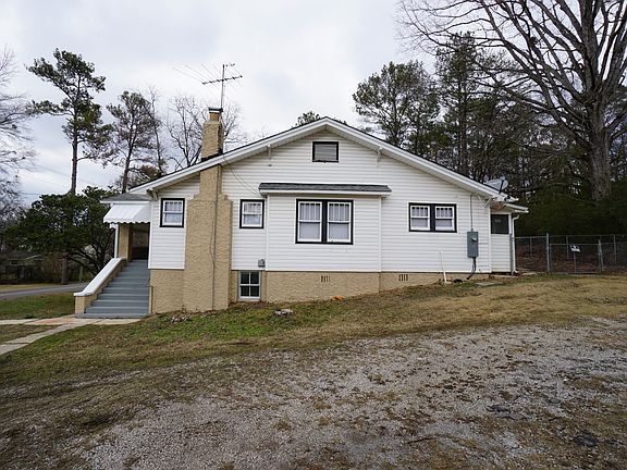 3rd image of 941 McDonald Chapel Rd