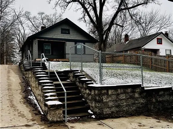 4229 E 60th Ter, Kansas City, MO 64130