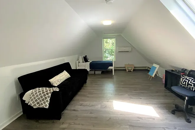 675 Powell St #4 — Photo 22