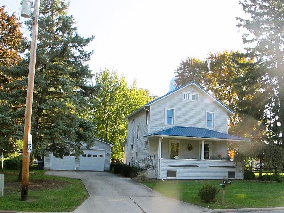 1st image of 713 Castalia St