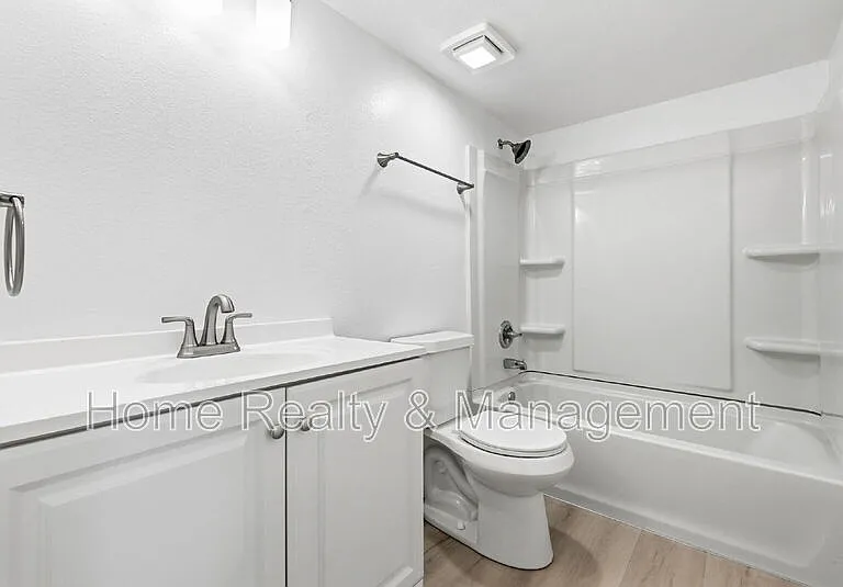 11731 Sherman St — Photo 16