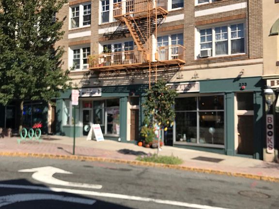 2nd image of 225 Glenridge Ave APT 1