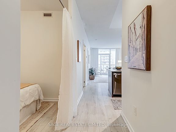 5th image of 70 Forest Manor Rd Unit 1303