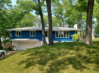 14016 Laurel Rd, Minnetonka, MN 55305