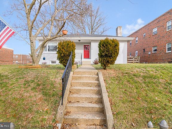 4th image of 1725 Borbeck Ave