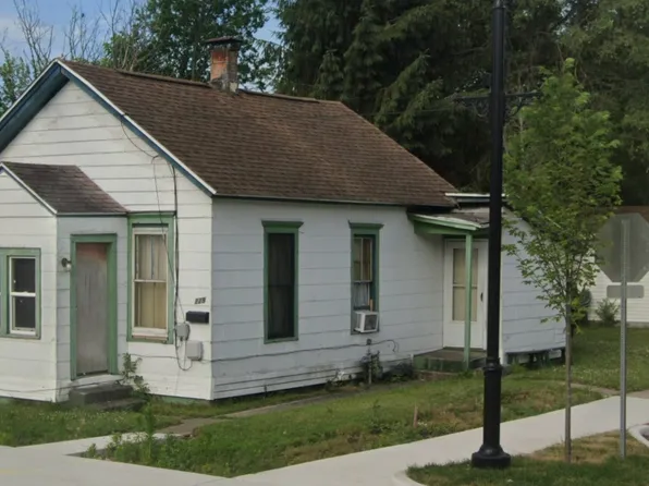 229 College St, South Bend, IN 46628