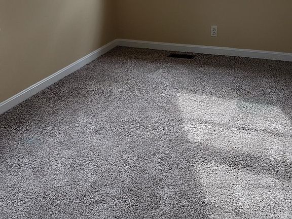 5th image of 2400 Keswick Blvd