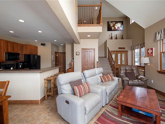 4th image of 33 Oak Lane UNIT 33
