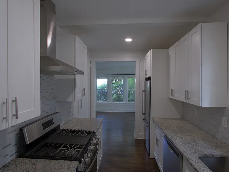 672 Cascade Ave SW — Photo 7