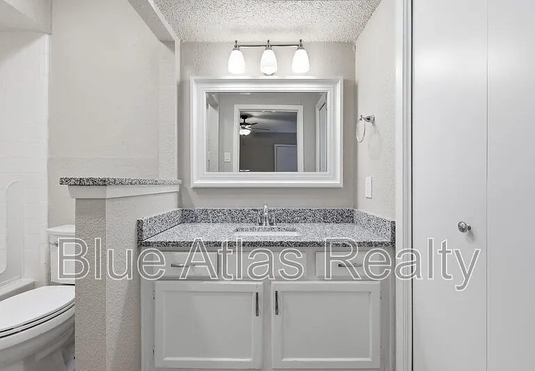 2601 Stanford St #B — Photo 10