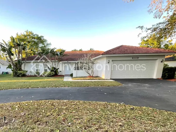 10274 Ramblewood Dr, Pompano Beach, FL 33071