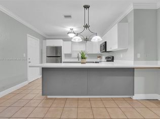 595 NW 111th St #0, Miami, FL 33168